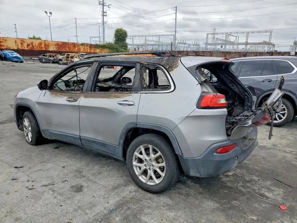 2014 Jeep Cherokee VIN 1C4PJLCB5EW158378 фото 2