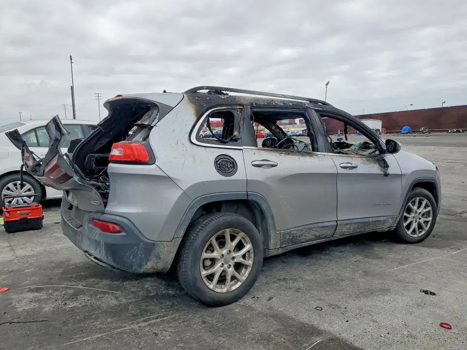 2014 Jeep Cherokee VIN 1C4PJLCB5EW158378 фото 3
