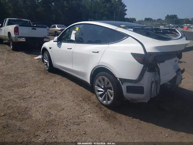2026 Tesla Model Y VIN 7SAYGDEE0TA383258 фото 3