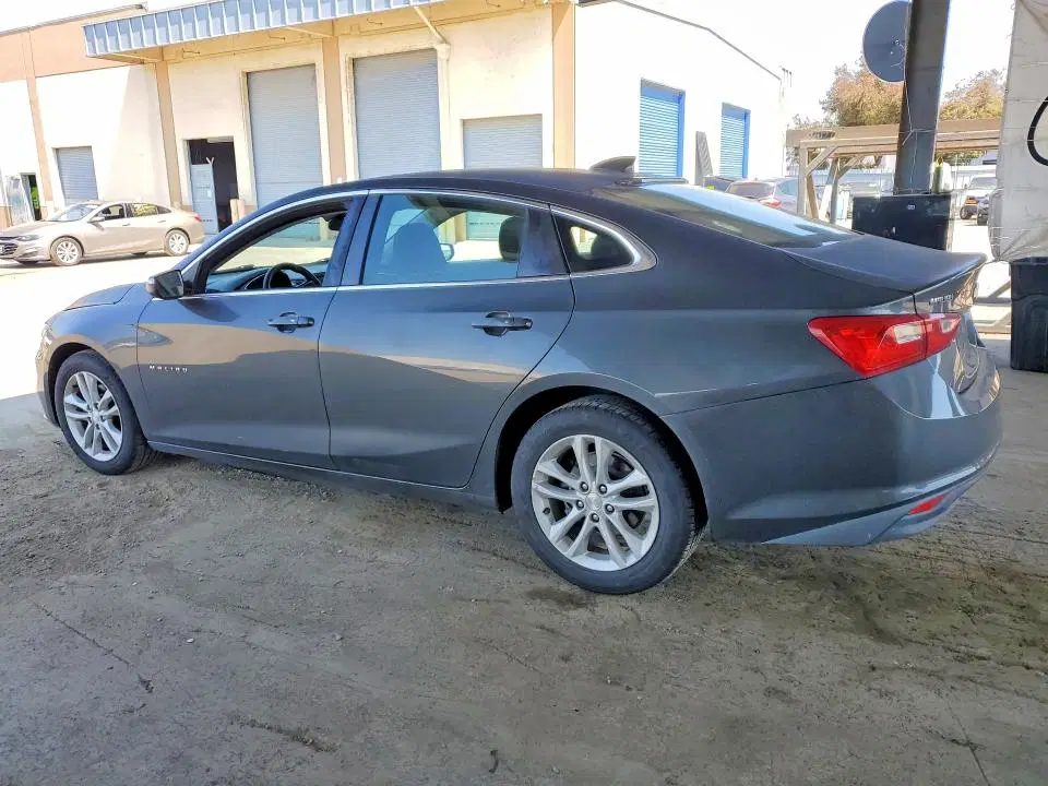2016 Chevrolet Malibu VIN 1G1ZE5ST2GF306923 фото 2