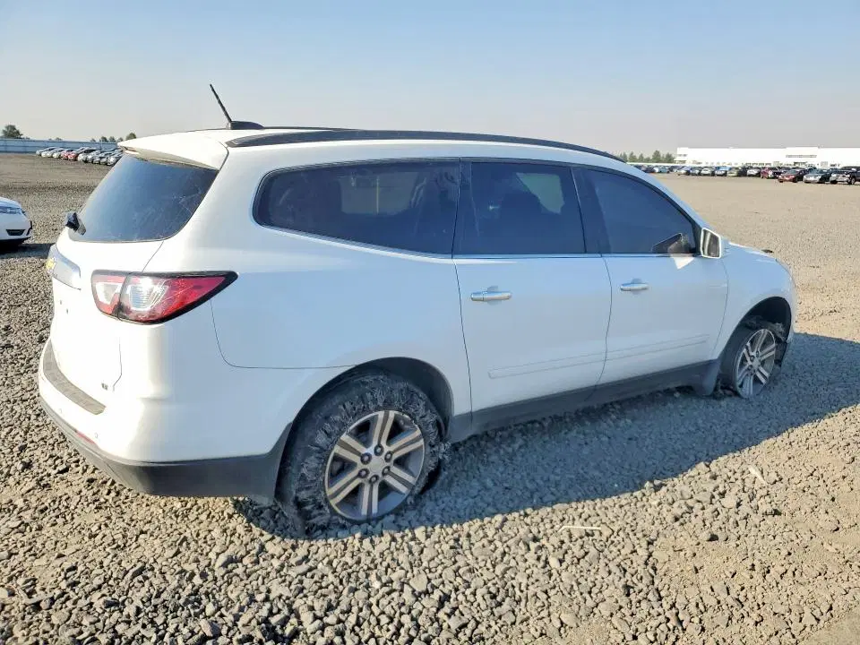 2017 Chevrolet Traverse VIN 1GNKVHKD7HJ200900 фото 3