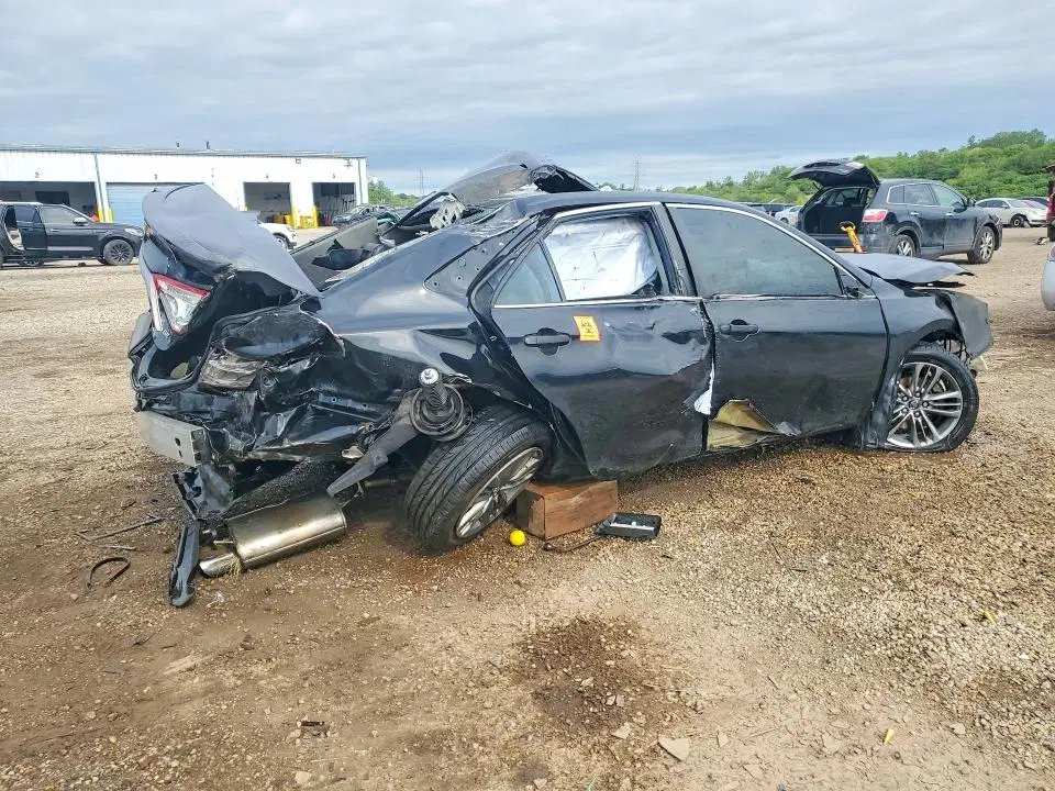 2017 TOYOTA CAMRY VIN 4T1BF1FK5HU282660 фото 3