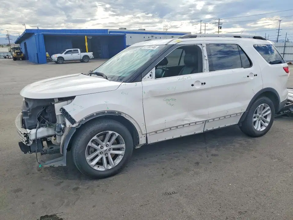 1FM5K7D84DGC61536 — 2013 Ford Explorer, FRONT END, фото до ремонта