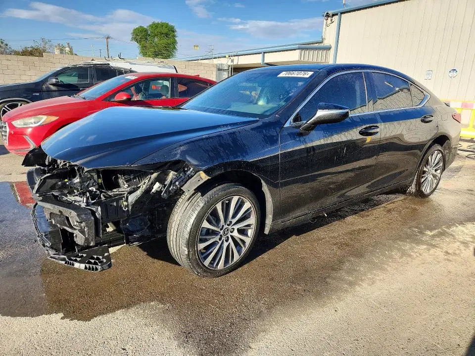 58ADA1C1XPU029540 — 2023 Lexus ES 300H, Front End, фото до ремонта