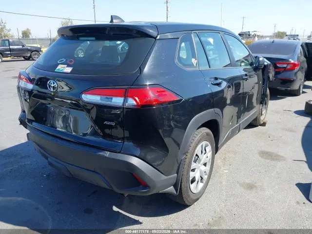 2022 Toyota Corolla Cross L VIN 7MUAAABG0NV037304 фото 4