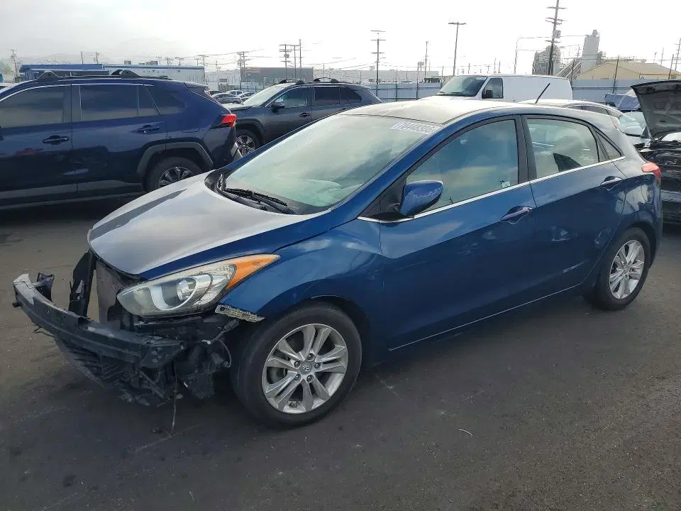 KMHD35LH1FU245233 — 2015 Hyundai Elantra GT, Передняя часть (Front End), фото до ремонта