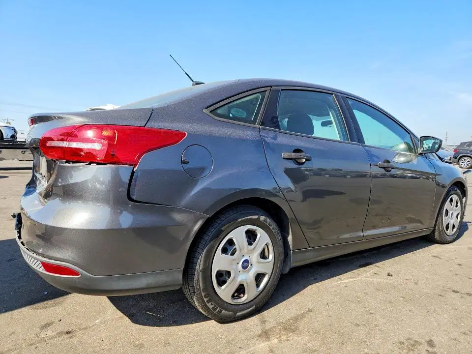 2016 FORD FOCUS VIN 1FADP3E21GL282303 фото 3