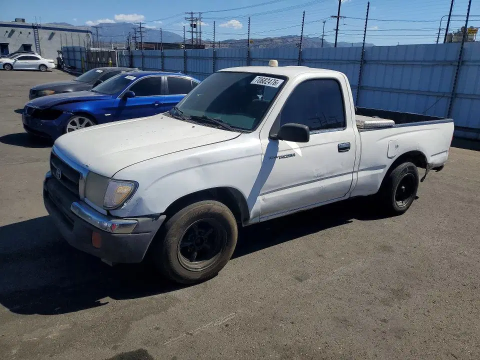5TENL42N9YZ713357 — 2000 Toyota Tacoma, SIDE, фото до ремонта