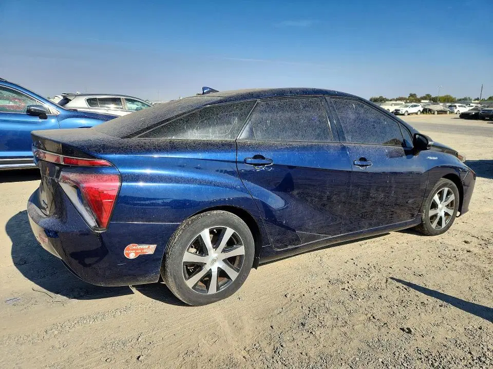 2017 Toyota Mirai VIN JTDBVRBDXHA001564 фото 3