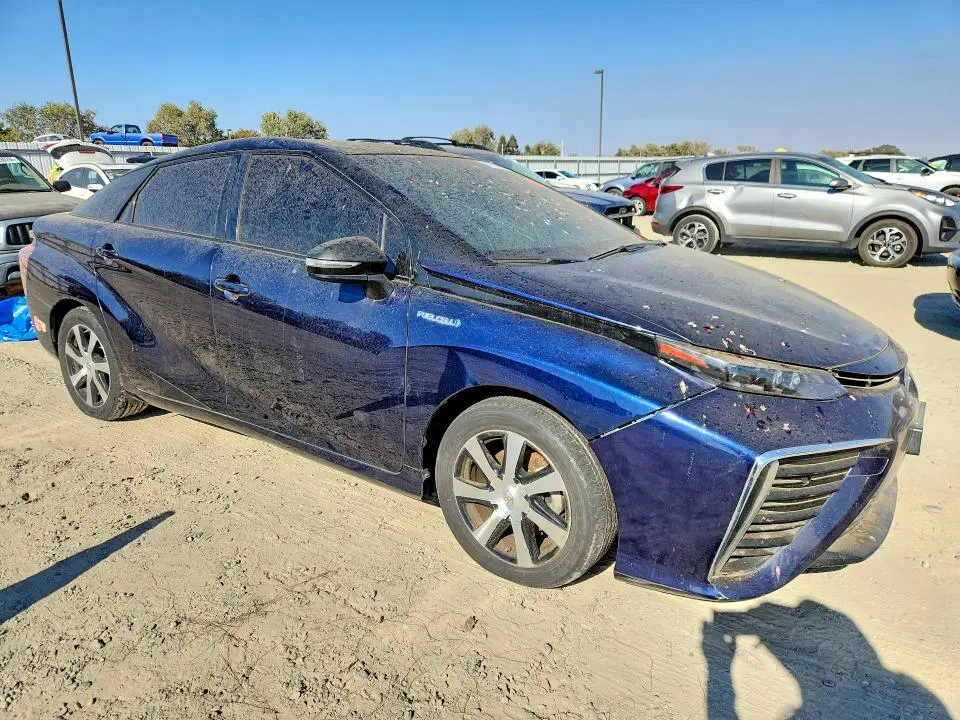 2017 Toyota Mirai VIN JTDBVRBDXHA001564 фото 4