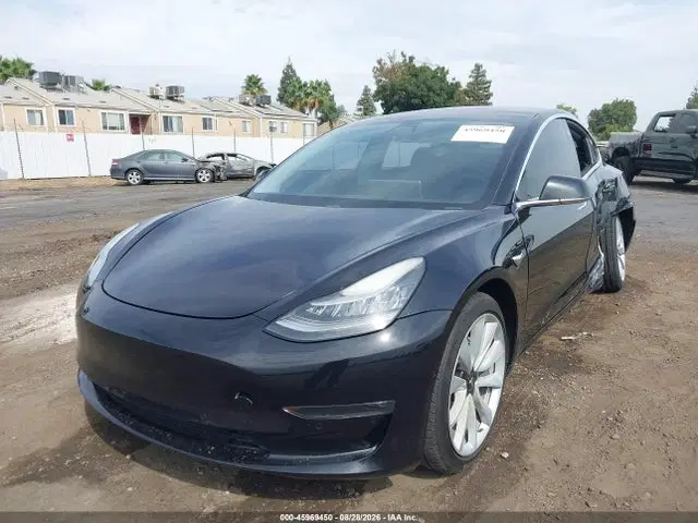 2018 Tesla Model 3 Long Range/mid Range VIN 5YJ3E1EA1JF071068 фото 2