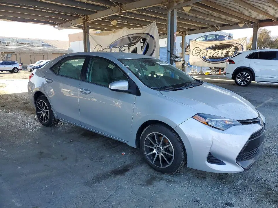 2018 Toyota Corolla VIN 2T1BURHEXJC964081 фото 4