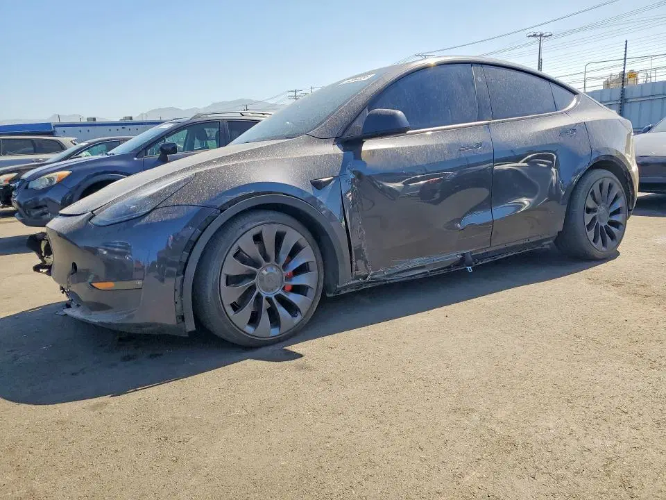 7SAYGDEF3RF078518 — 2024 Tesla Model Y, Передняя часть (Front End), фото до ремонта