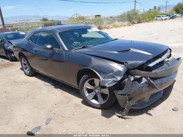 2C3CDZAG5FH707802 — 2015 Dodge Challenger SXT, Front End, фото до ремонта
