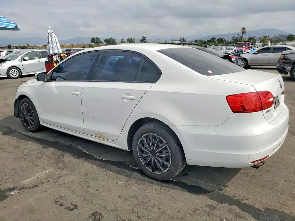 2011 VOLKSWAGEN JETTA VIN 3VWDZ7AJ9BM373915 фото 2