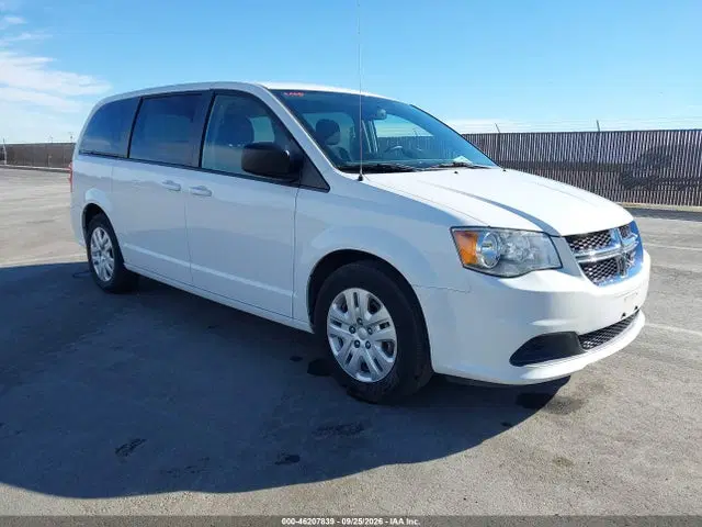 2C4RDGBG7JR288735 — 2018 Dodge Grand Caravan SE, Normal Wear & Tear, фото до ремонта