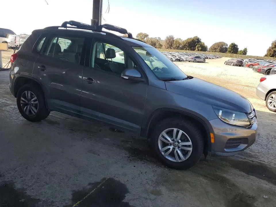 2016 Volkswagen Tiguan VIN WVGAV7AX7GW051072 фото 4