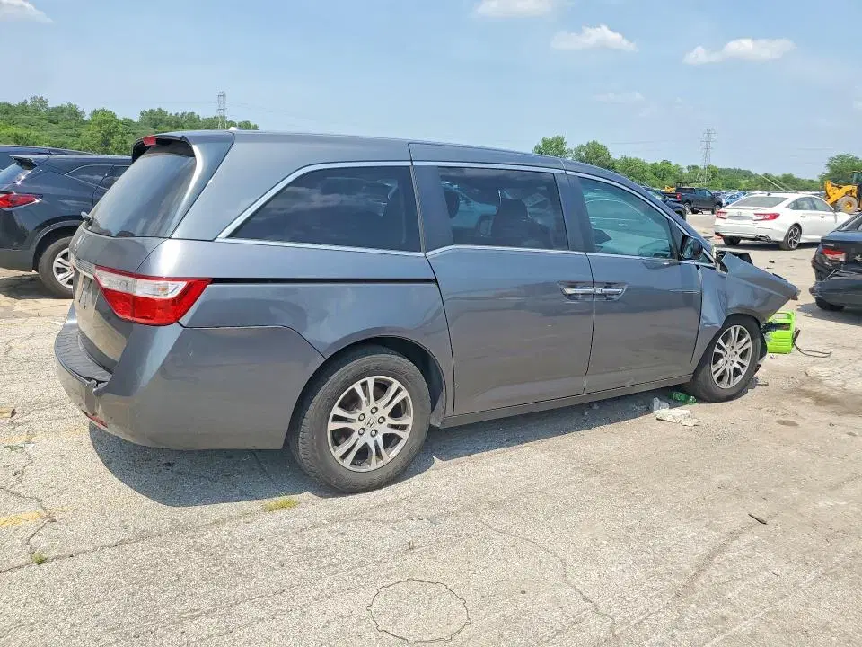 2013 HONDA ODYSSEY VIN 5FNRL5H64DB022207 фото 4