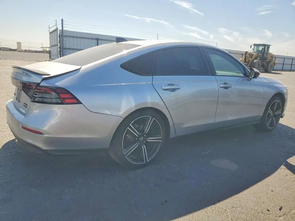 2026 Honda Accord VIN 1HGCY2F58TA011428 фото 3