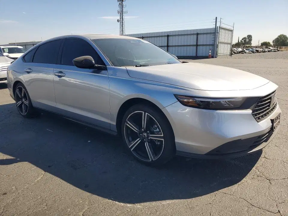 2026 Honda Accord VIN 1HGCY2F58TA011428 фото 4
