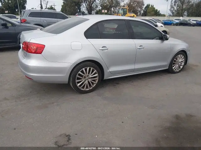 2014 Volkswagen Jetta 2.0l Tdi VIN 3VWLL7AJ4EM443905 фото 4