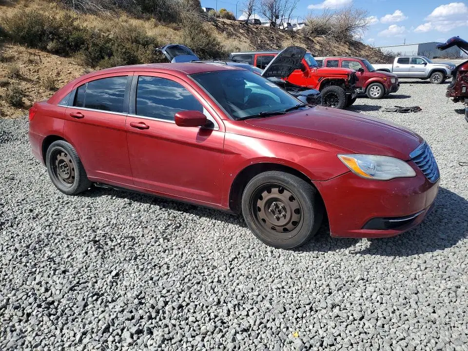 2014 Chrysler 200 VIN 1C3CCBAB0EN210709 фото 4