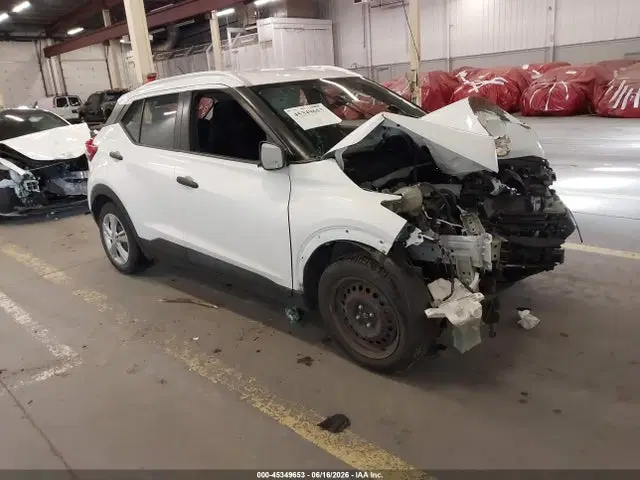 3N1CP5CU4JL523498 — 2018 Nissan Kicks S, Передняя часть (Front End), фото до ремонта