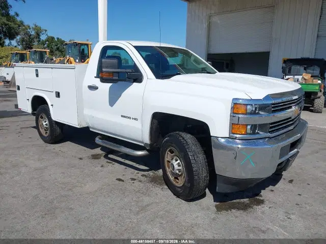 1GB0CUEGXJZ330038 — 2018 Chevrolet Silverado 2500HD Wt, Естественный износ (Normal Wear & Tear), фото до ремонта