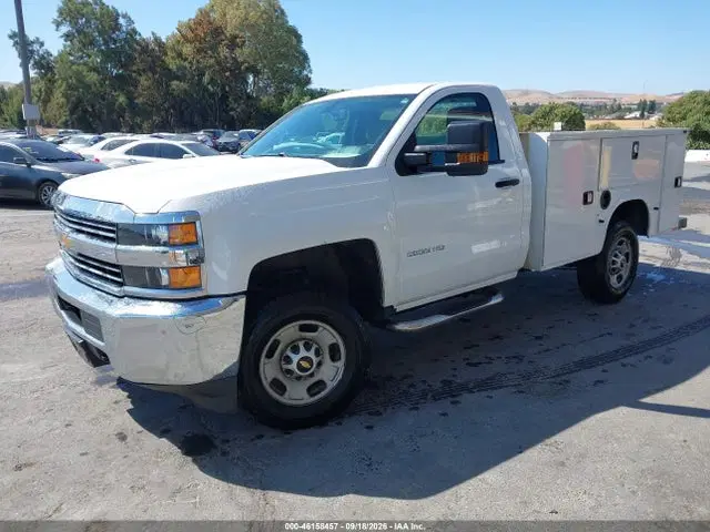2018 Chevrolet Silverado 2500hd Wt VIN 1GB0CUEGXJZ330038 фото 2