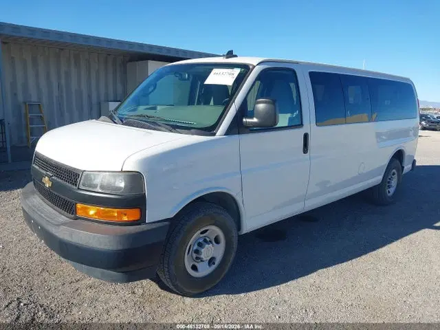 2019 Chevrolet Express 3500 Ls VIN 1GAZGNFG8K1335209 фото 2
