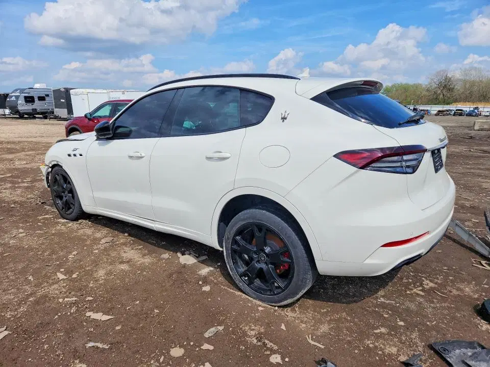 2022 MASERATI LEVANTE VIN ZN661XUA9NX383534 фото 2
