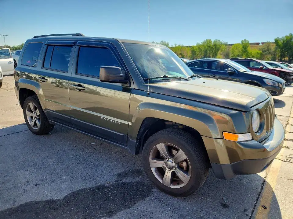 2015 Jeep Patriot VIN 1C4NJRFB8FD339882 фото 4