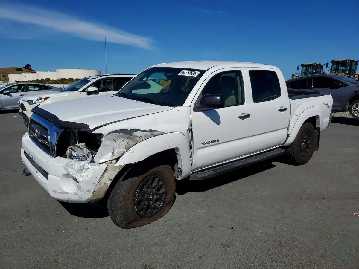 5TELU42N99Z612924 — 2009 Toyota Tacoma, Передняя часть, фото до ремонта