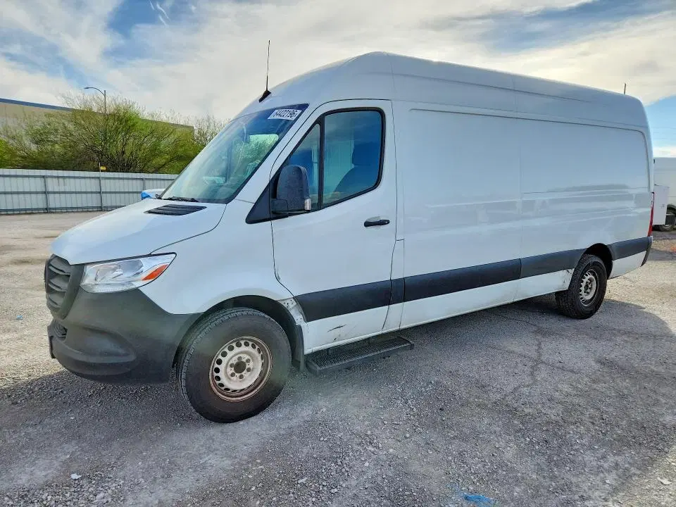 W1Y40CHY5LT026055 — 2020 Mercedes-Benz Sprinter, Rear End, фото до ремонта