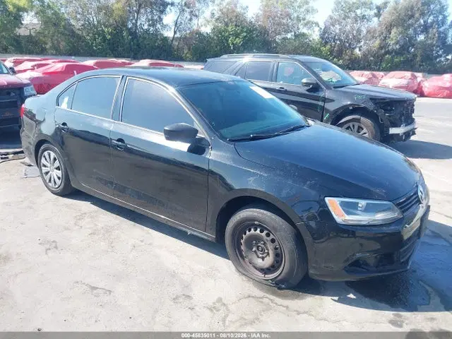 3VW2K7AJ3EM388619 — 2014 Volkswagen Jetta 2.0L S, Ходовая часть (Undercarriage), фото до ремонта