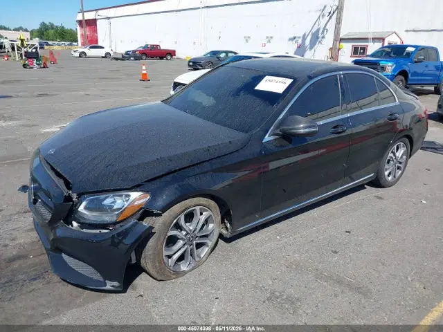2018 Mercedes-Benz C 300 VIN 55SWF4JB7JU241586 фото 2