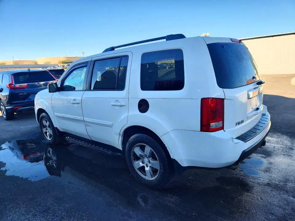 2011 HONDA PILOT VIN 5FNYF3H54BB010070 фото 2