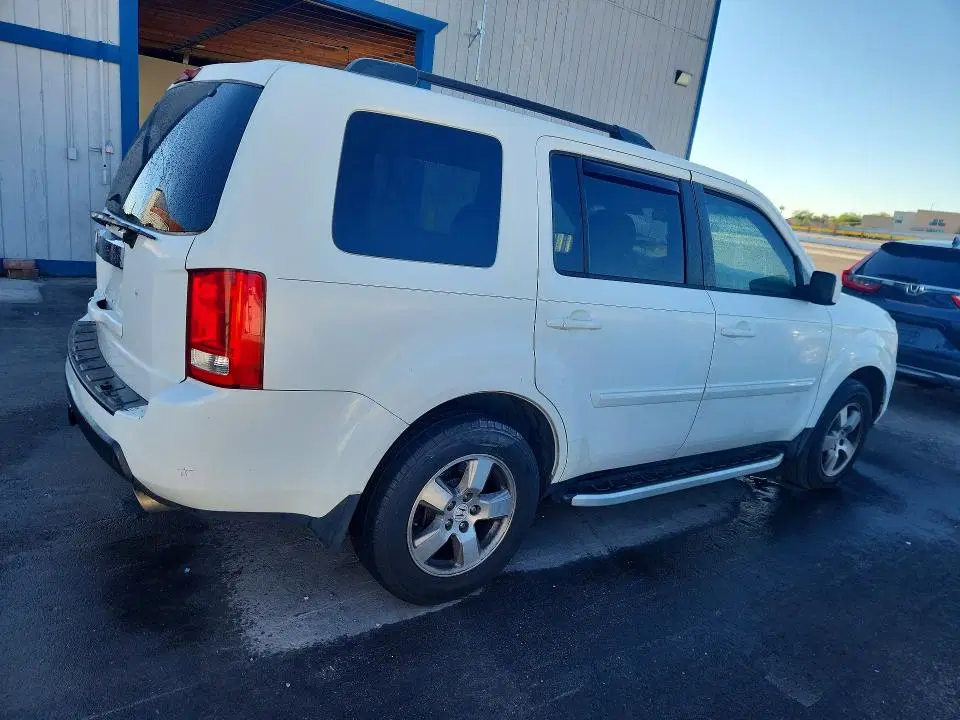 2011 HONDA PILOT VIN 5FNYF3H54BB010070 фото 3