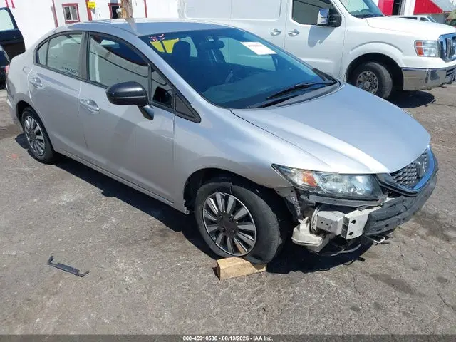 19XFB2F53FE255101 — 2015 Honda Civic LX, Front End, фото до ремонта