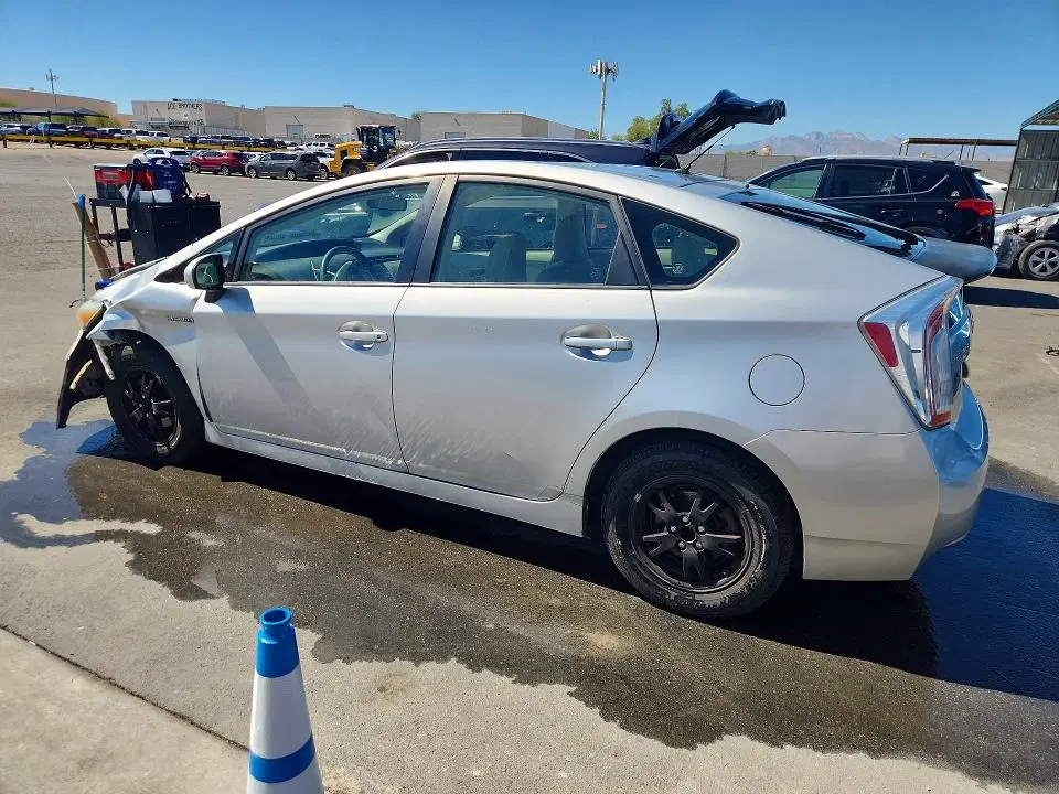 2013 TOYOTA PRIUS VIN JTDKN3DU4D5660415 фото 2