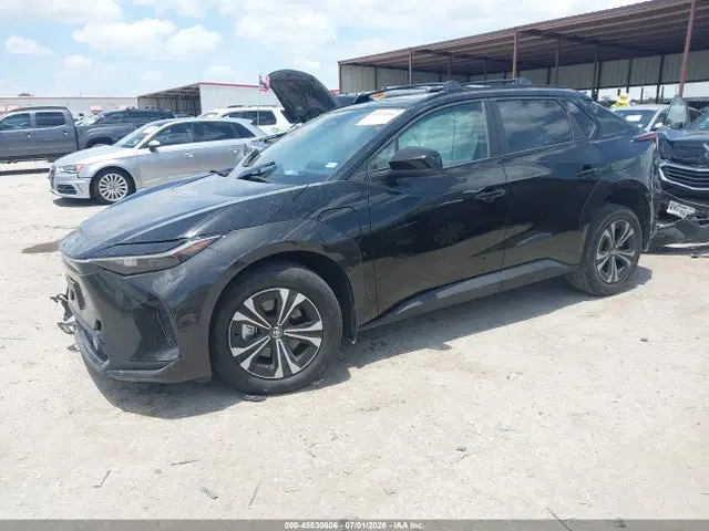 2025 Toyota BZ4X XLE VIN JTMAAAAA1SA073633 фото 2