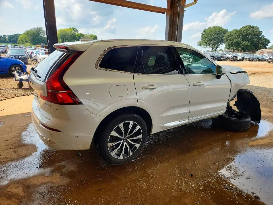 2023 VOLVO XC60 VIN YV4L12DN6P1374111 фото 3