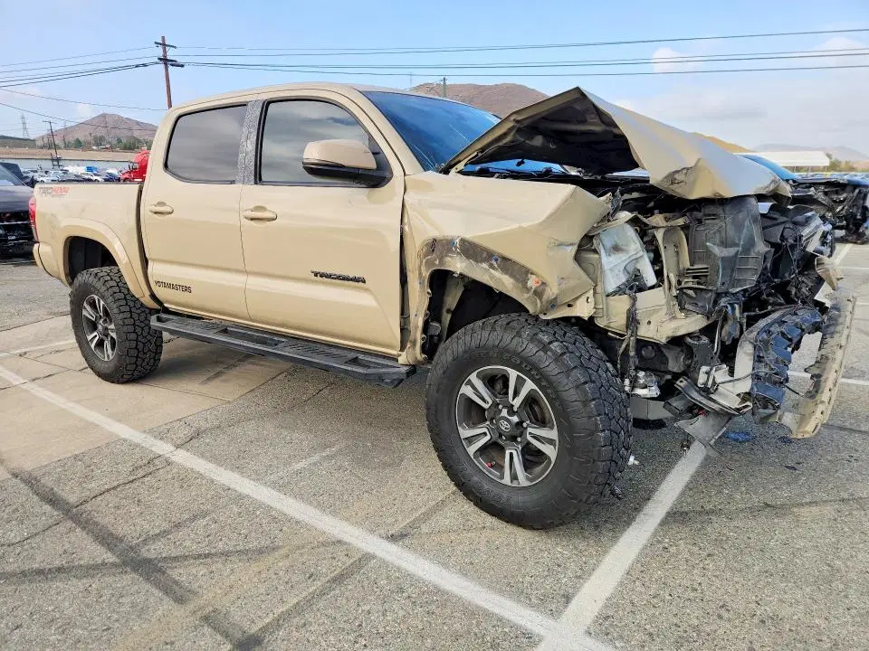 2019 Toyota Tacoma VIN 3TMCZ5AN0KM262594 фото 4