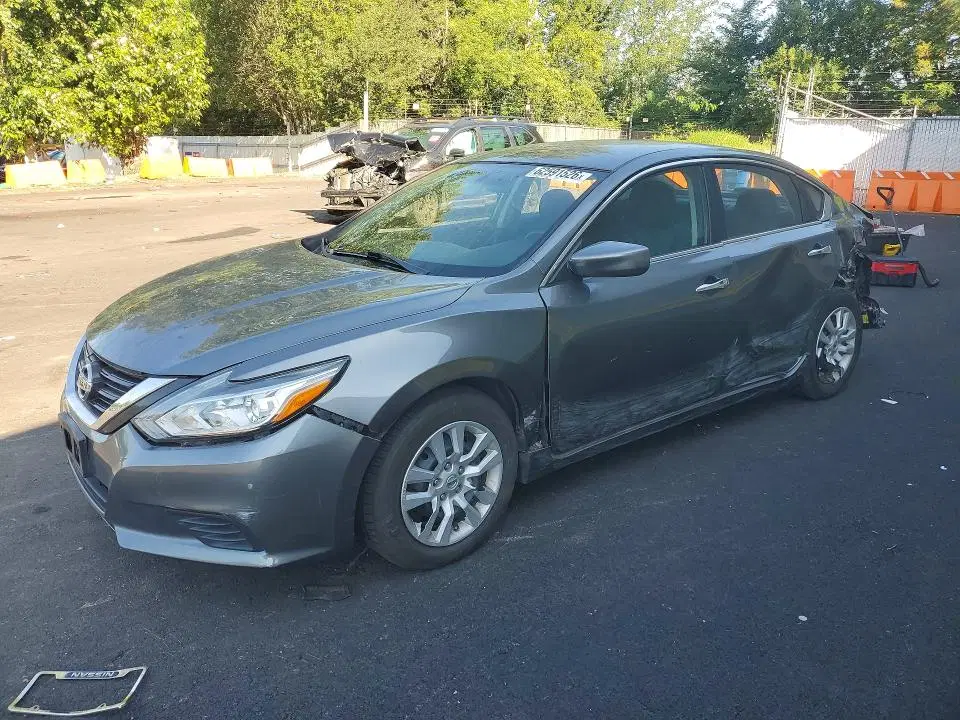 1N4AL3AP3GN326953 — 2016 Nissan Altima, Задняя часть, фото до ремонта