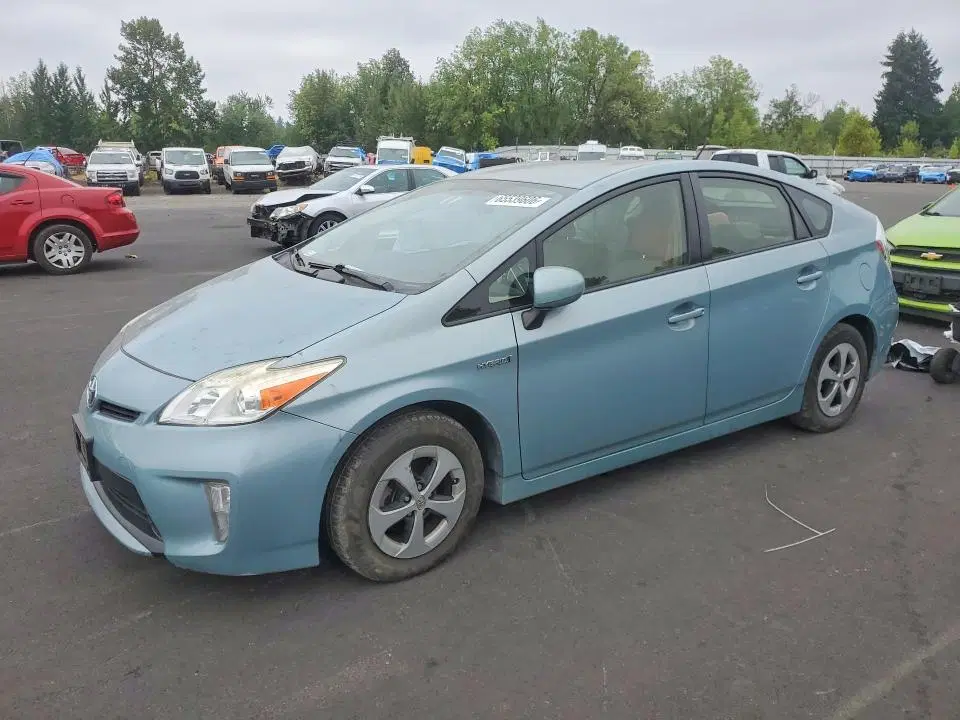 JTDKN3DUXF2003347 — 2015 Toyota Prius, Боковая часть (Side), фото до ремонта