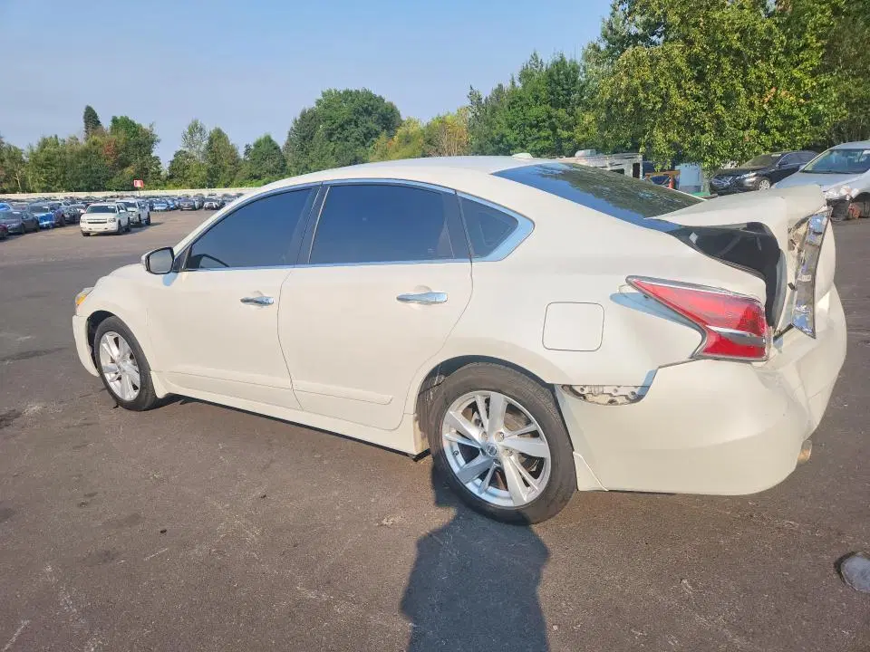 2015 NISSAN ALTIMA VIN 1N4AL3AP2FC201002 фото 2