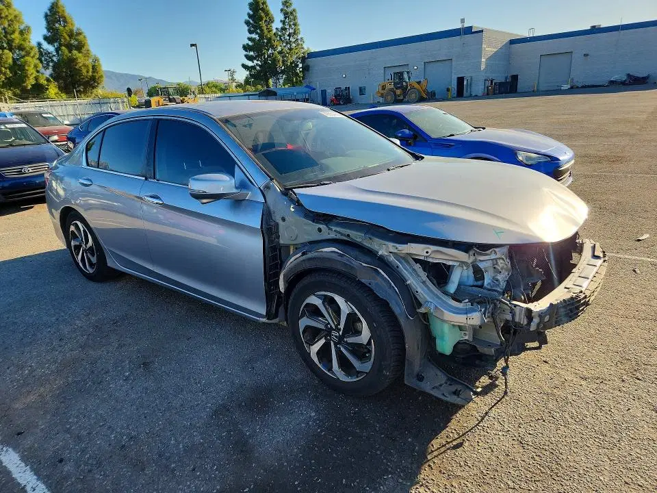 2016 Honda Accord VIN 1HGCR2F74GA081335 фото 4