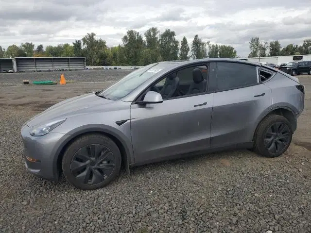 7SAYGDEE5RF164453 — 2024 Tesla Model Y, Задняя часть, фото до ремонта