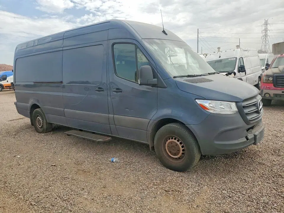 2019 Mercedes-Benz Sprinter VIN WD4PF1CD4KP117646 фото 4