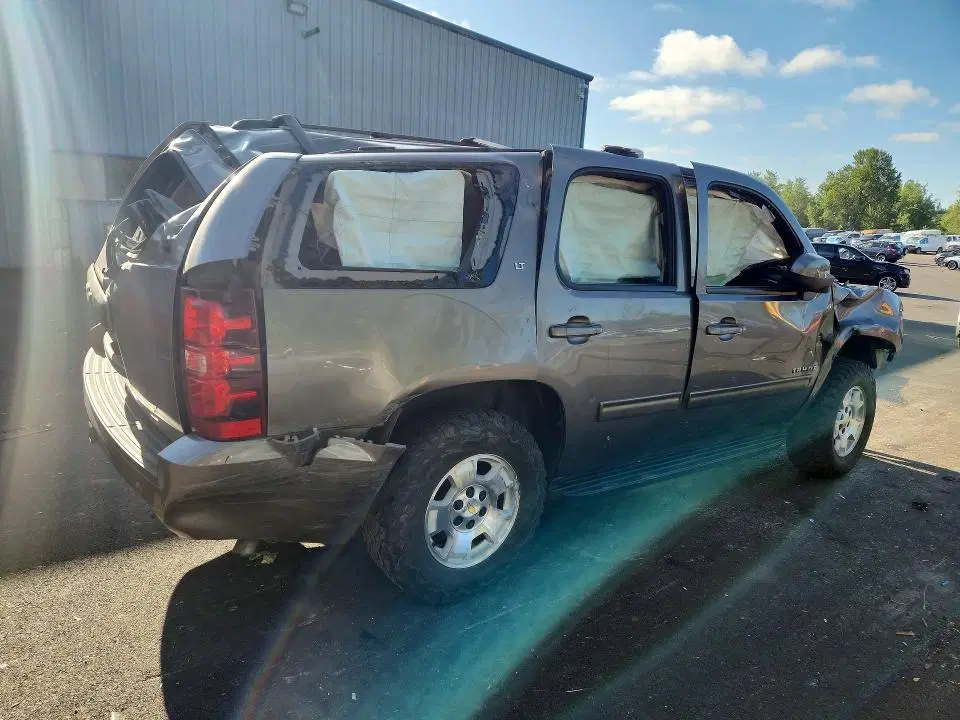 2013 CHEVROLET TAHOE VIN 1GNSKBE06DR121244 фото 3